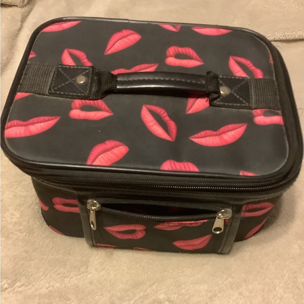 Hard shell cosmetic case.